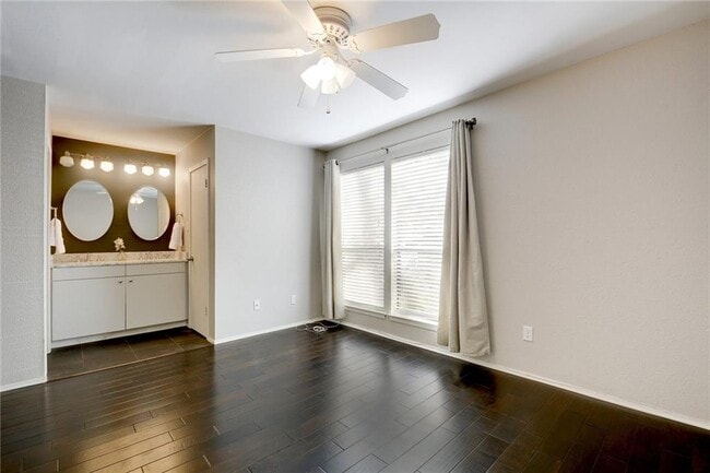 Building Photo - 3839 Dry Creek Dr