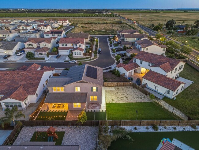 Building Photo - 7487 Amonde Wy