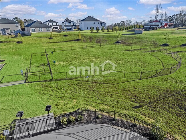 Building Photo - 1088 Appalachian Dr