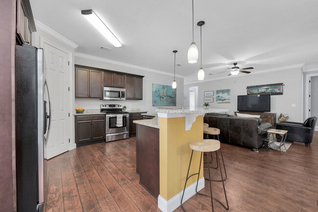 Building Photo - 902 Bay Breeze Cove