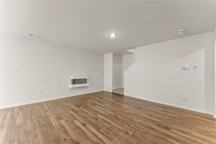 Building Photo - 300 Stoneybrook Dr