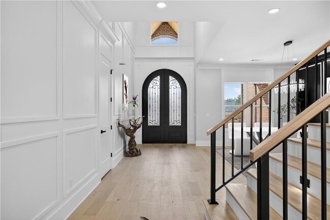 Building Photo - 405 Thunder Rd