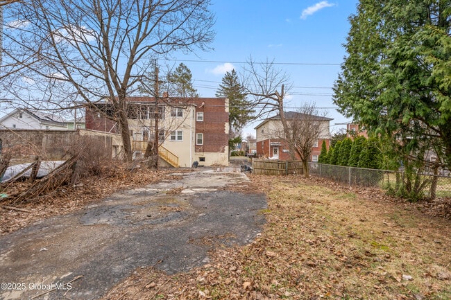 Building Photo - 38 W Erie St