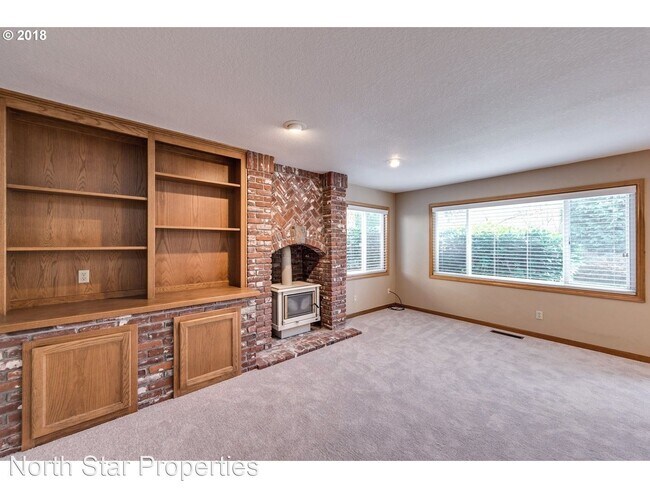 Building Photo - 4 br, 2.5 bath House - 3742 River's Edge D...