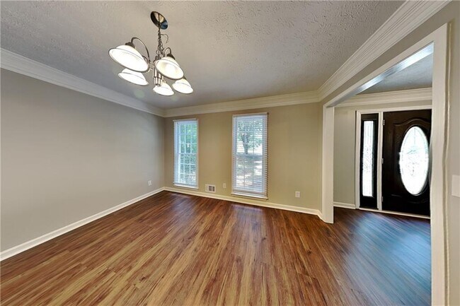 Building Photo - 141 Orchard Dr