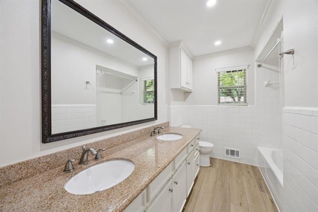 Building Photo - 6348 Berwyn Ln