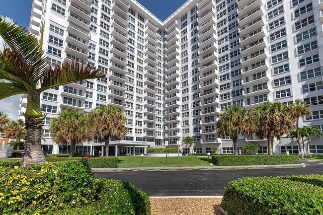 Building Photo - 405 N Ocean Blvd