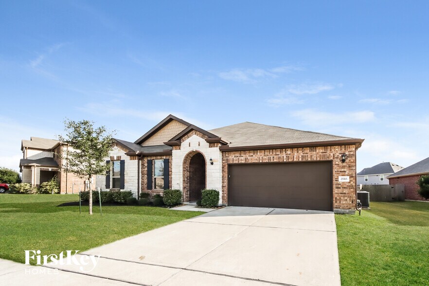 Building Photo - 25515 Kensington Lk Dr