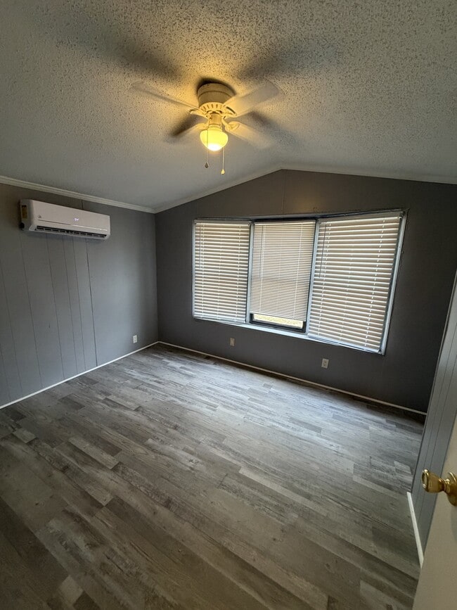 Building Photo - 441 Fullers Chapel Rd