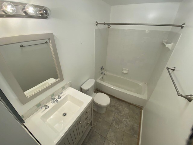 Building Photo - 23 Stoneridge Ct