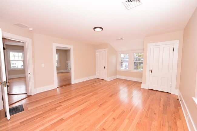 Building Photo - 2535 White Mountain Hwy