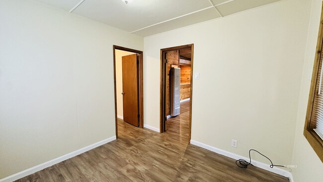 Building Photo - 1+ Bed in Idyllwild