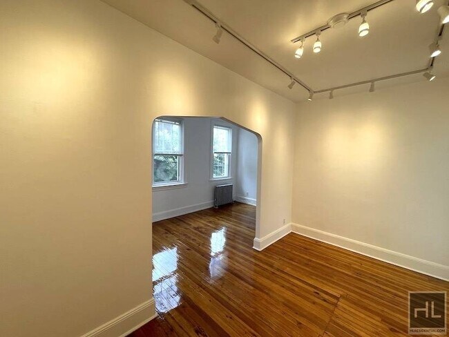 Building Photo - 25 ROAD