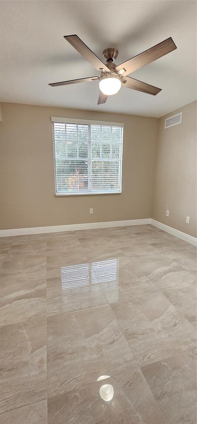 Building Photo - 6768 Heritage Grande