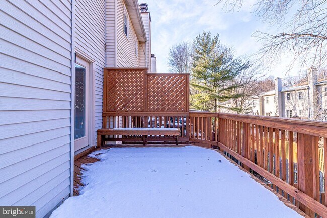Building Photo - 3000 Winter Pine Ct