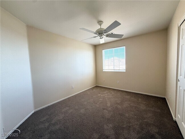 Building Photo - 4074 Sparrow Rock St