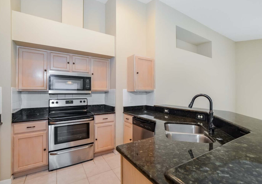 Building Photo - 1200 Rhode Island Ave N