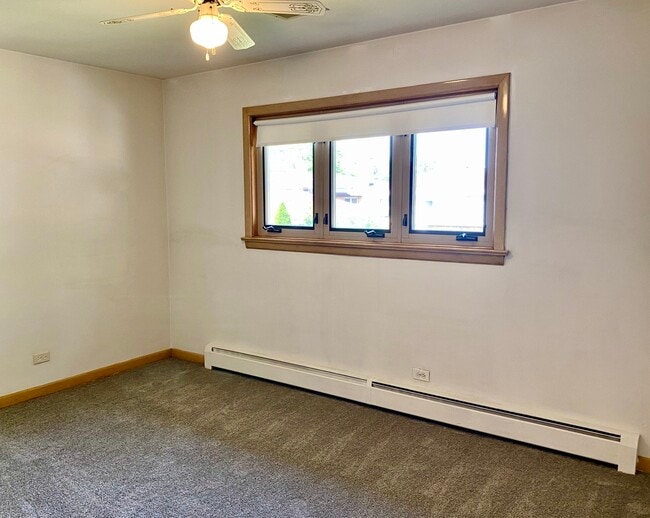 Building Photo - 4520 Thatcher Ave