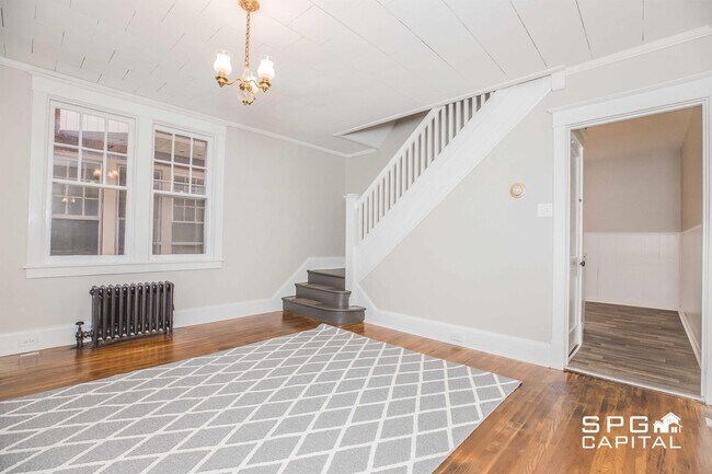 Building Photo - 516 Radnor St