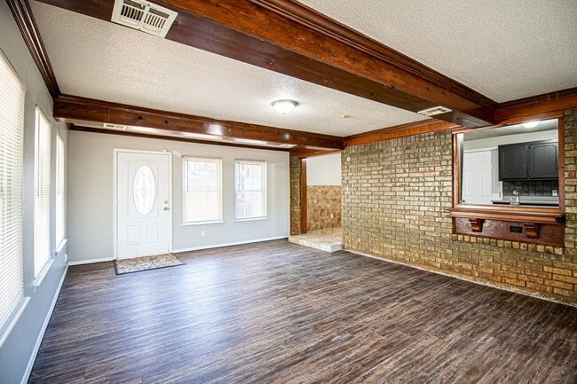 Building Photo - Great 3 Bed 2 Bath in OKC!