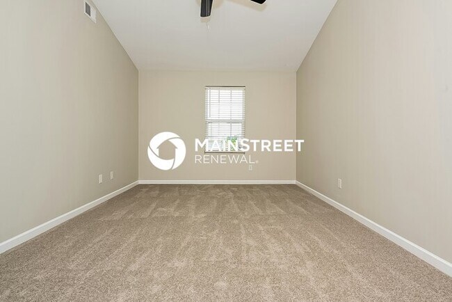 Building Photo - 3 Bedroom Pet-Friendly Home in Hampton, GA with Main Street Renewal