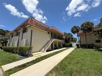 Building Photo - 411 NW 100th Pl