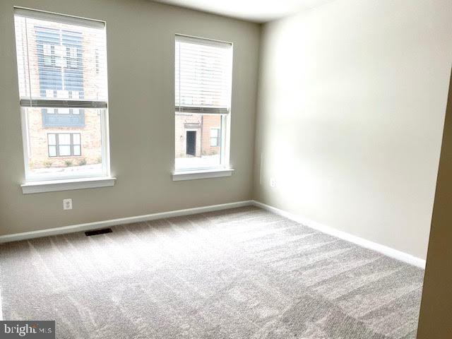 Building Photo - 43343 Goshen Run Sq