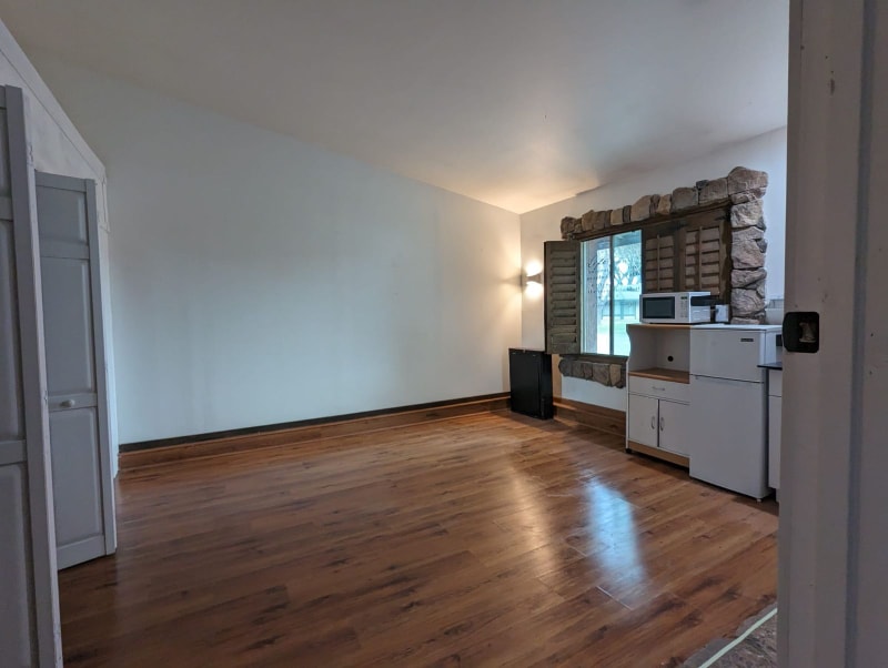 Building Photo - 13690 Westward Dr