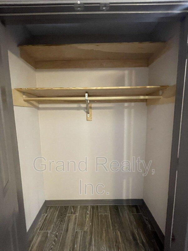 Building Photo - 5022 Patterson Ln