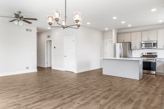 Building Photo - W218N16014 Tiger Lily Dr