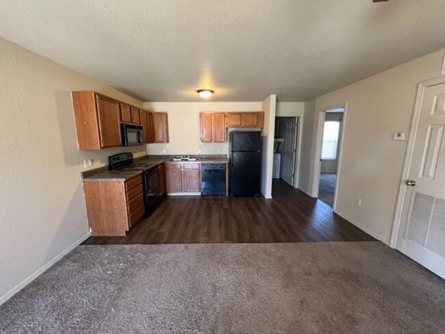 Interior Photo - Colony West