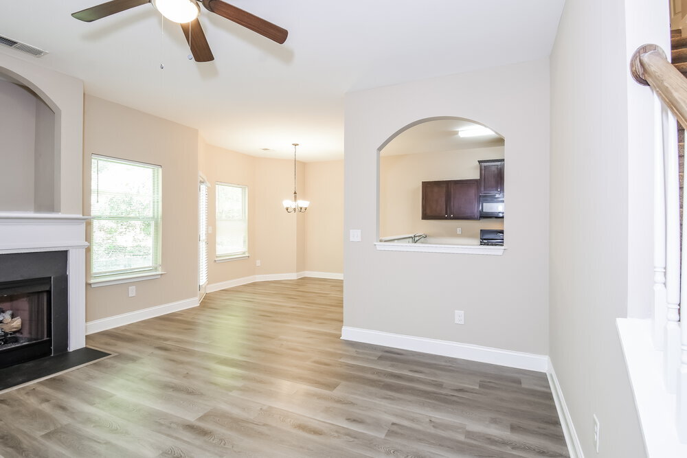Building Photo - 125 Bethany Manor Dr
