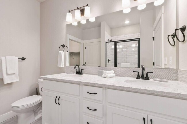 Building Photo - 1875 Fall River Dr