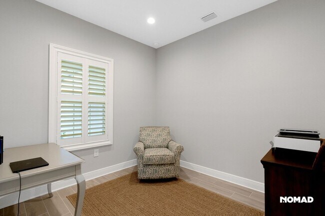 Building Photo - Charming 3BR House in Sarasota