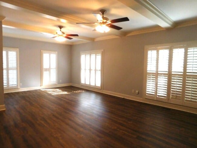 Building Photo - Expansive Unfurnished Spanish Wells Home Available for Rent