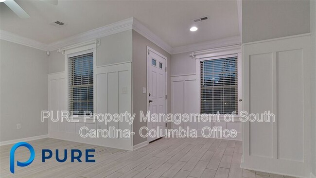 Building Photo - 995 Yarrow Ln