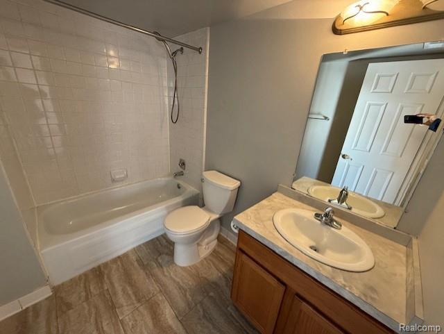 Building Photo - 43964 Freeway Dr