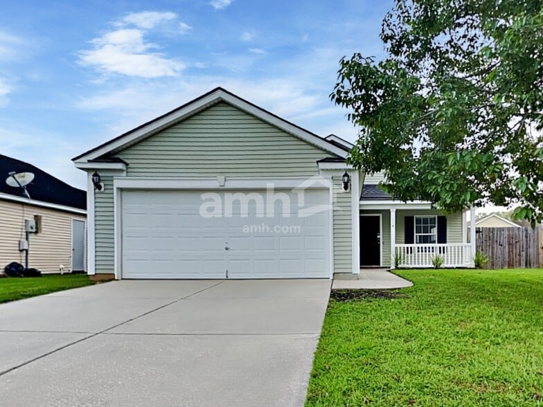Primary Photo - 114 Blue Jasmine Ln