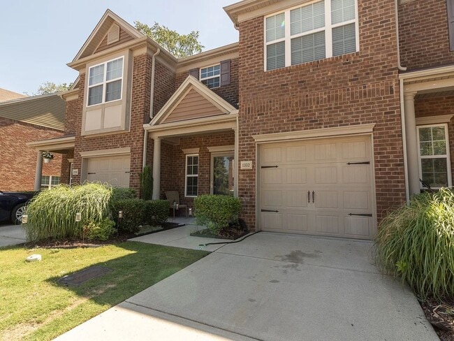 Primary Photo - Beautiful 3BR TownHome
