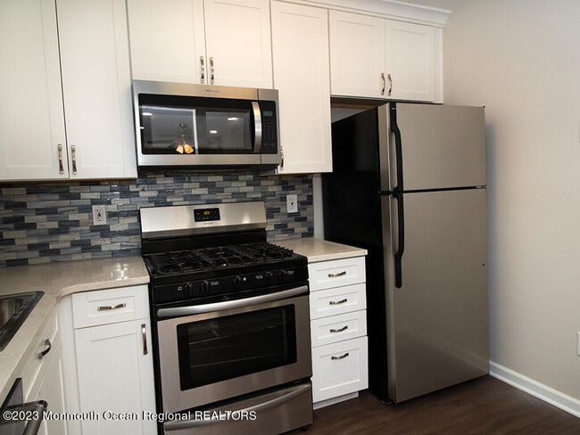 Building Photo - 459 Magnolia Ct