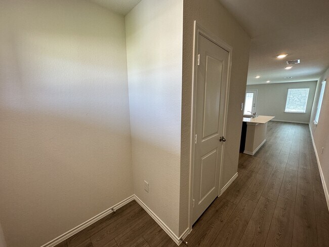 Building Photo - 3015 Serenity Ln