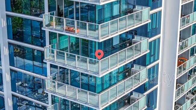 Building Photo - 1515 Liona St