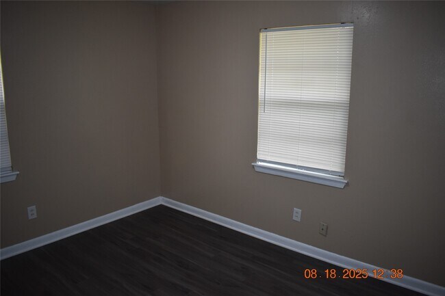 Building Photo - 5234 Grace Point Ln