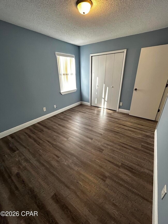 Building Photo - 6318 Lenawee St