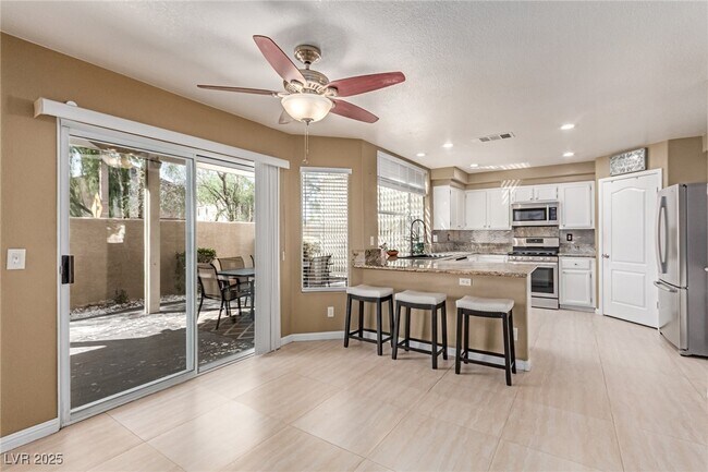 Building Photo - 8612 Sierra Cima Ln