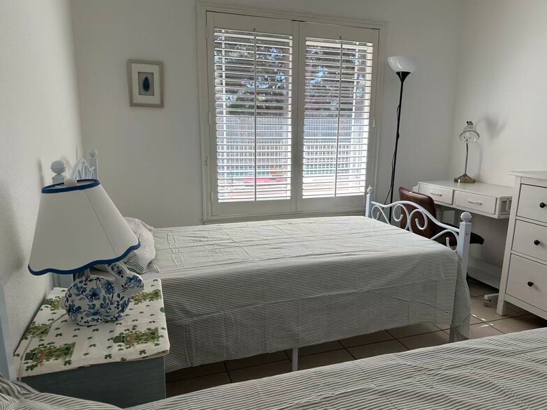 Building Photo - 13422 Parkview Ter