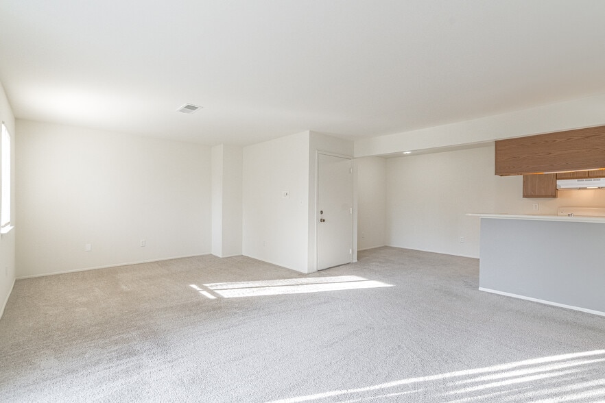 Building Photo - Windemere Apartments