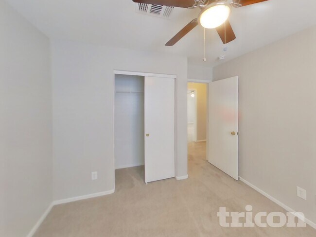 Building Photo - 10625 W Monte Vista Rd