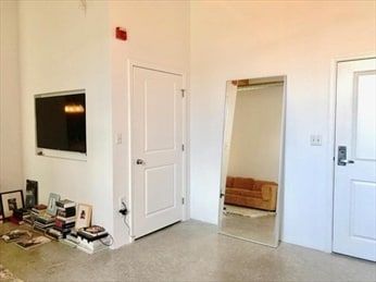 Building Photo - 35 Riverwalk Way