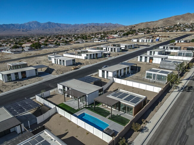 Building Photo - 13848 Scenic Crest Cir